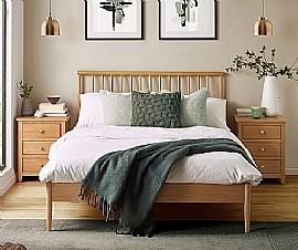 Belton Natural Oak Spindle Bed